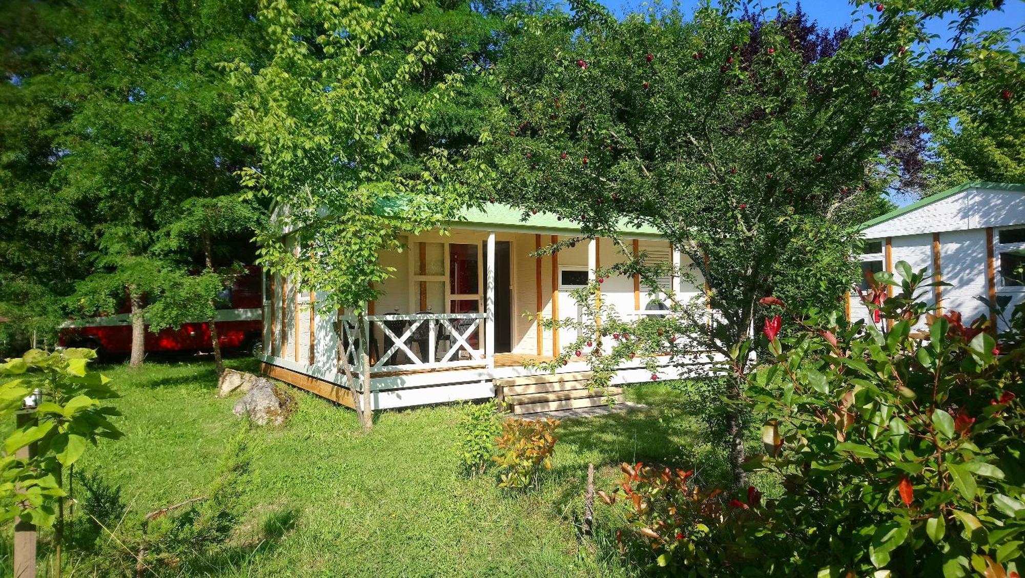 Camping Fontaine Du Roc Pensionat Devillac Eksteriør billede